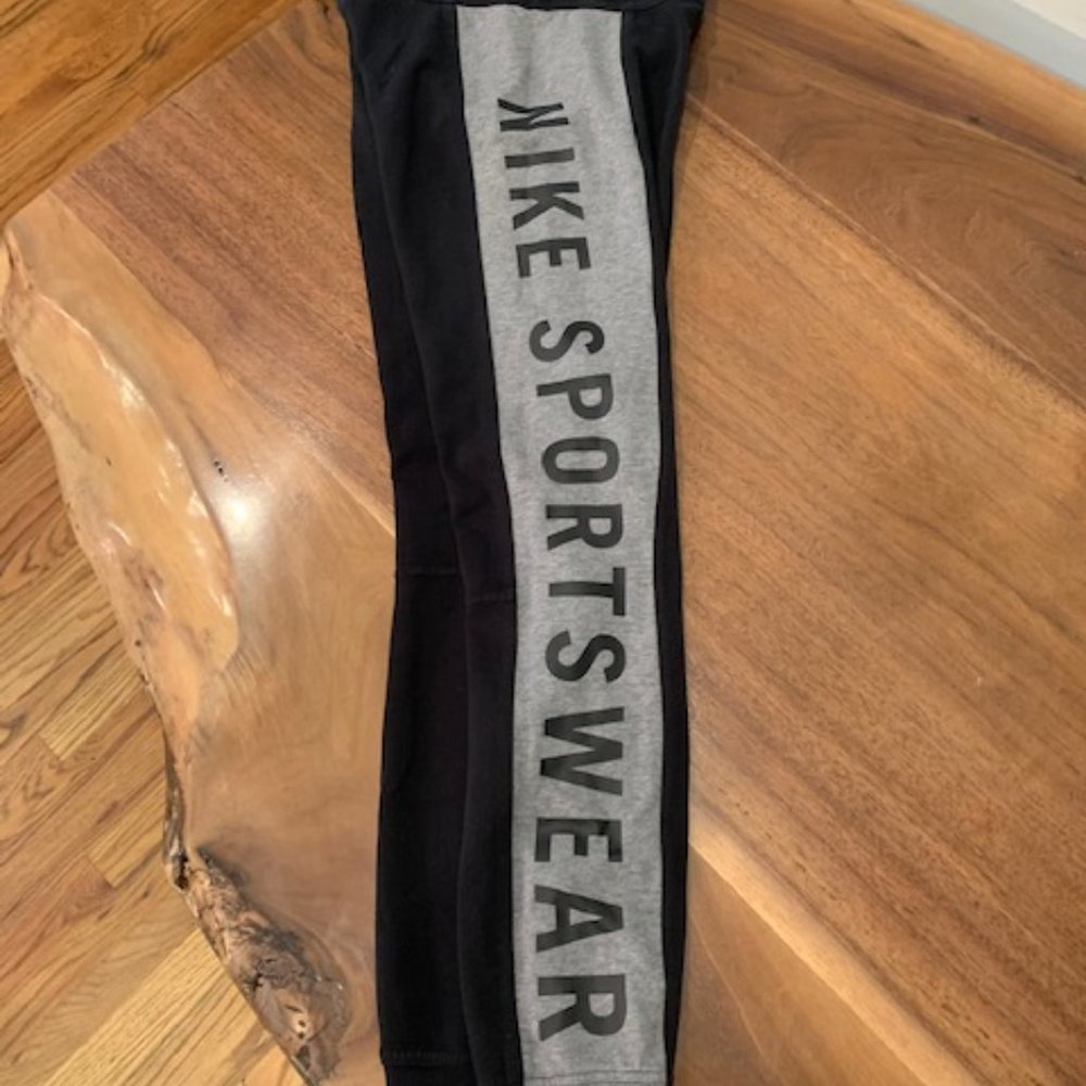 Nike joggers